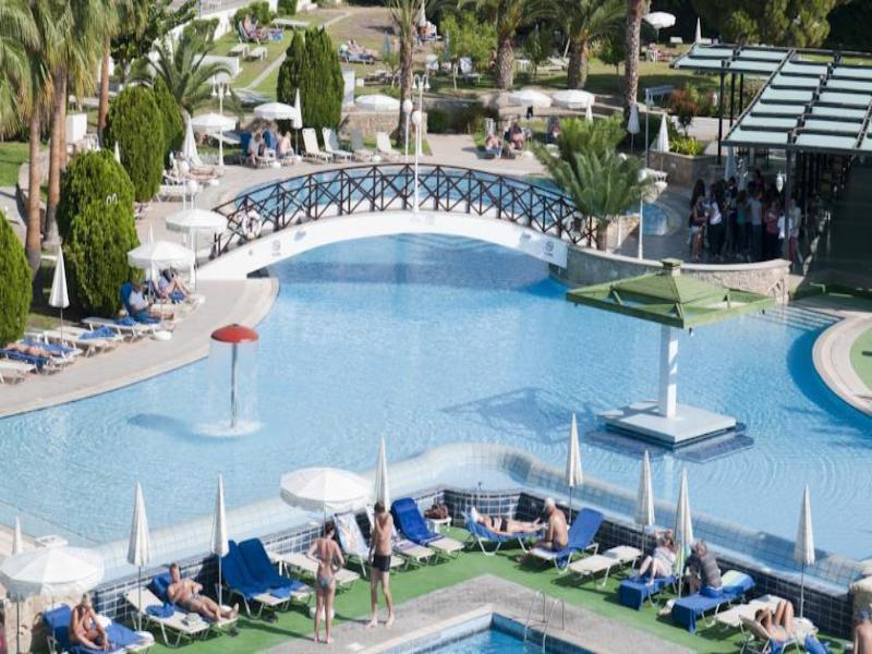 Aloe Hotel Paphos Exterior photo