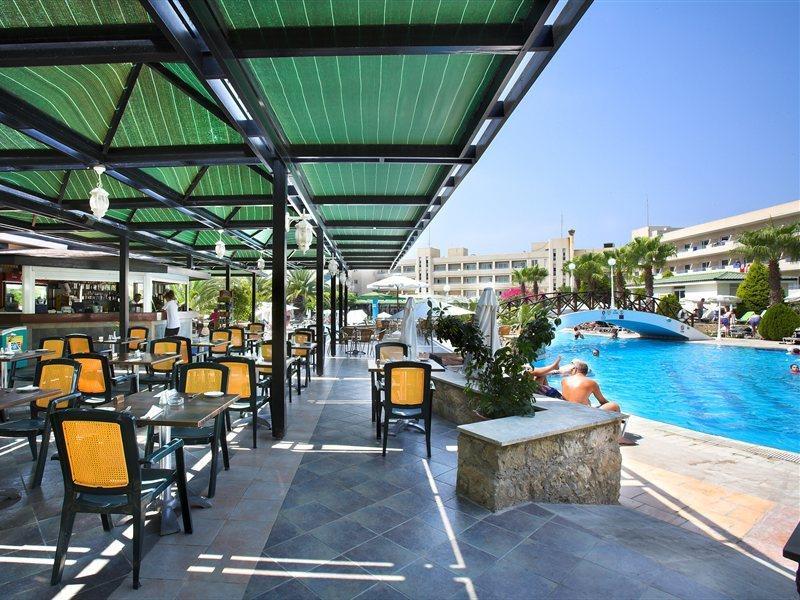 Aloe Hotel Paphos Exterior photo