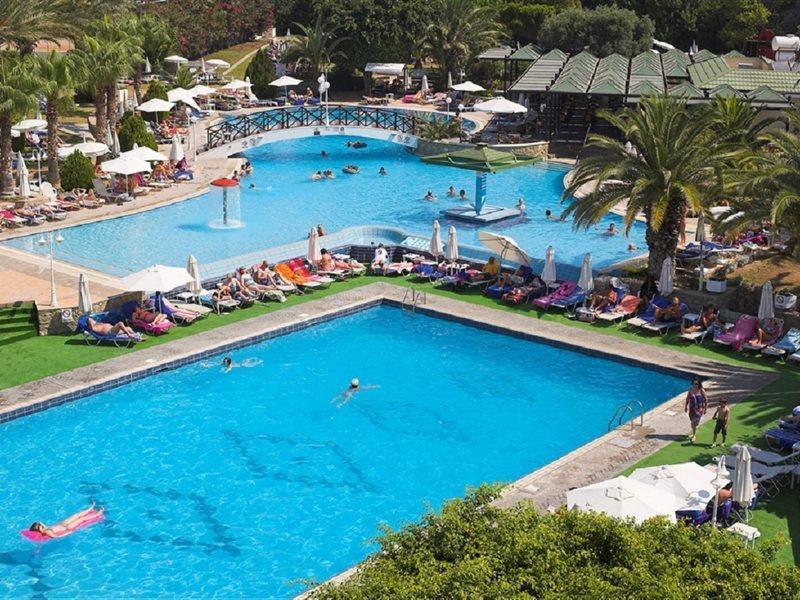 Aloe Hotel Paphos Exterior photo