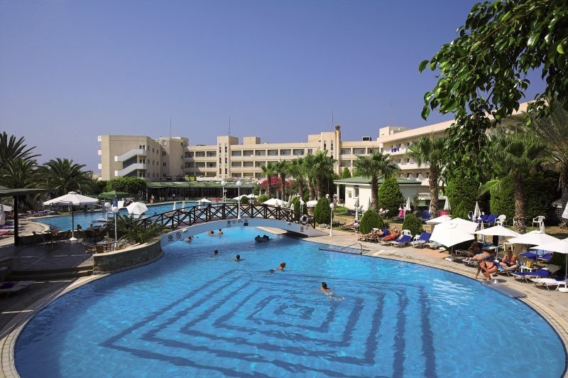 Aloe Hotel Paphos Exterior photo