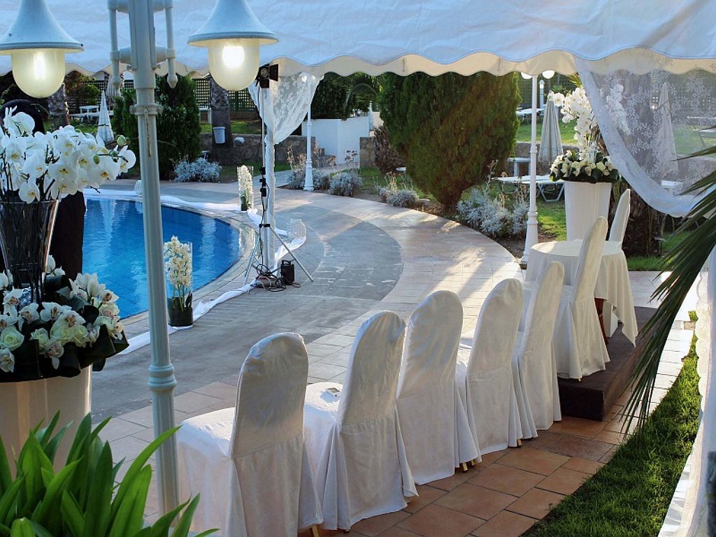 Aloe Hotel Paphos Exterior photo