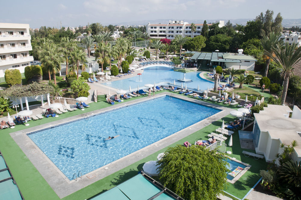 Aloe Hotel Paphos Exterior photo